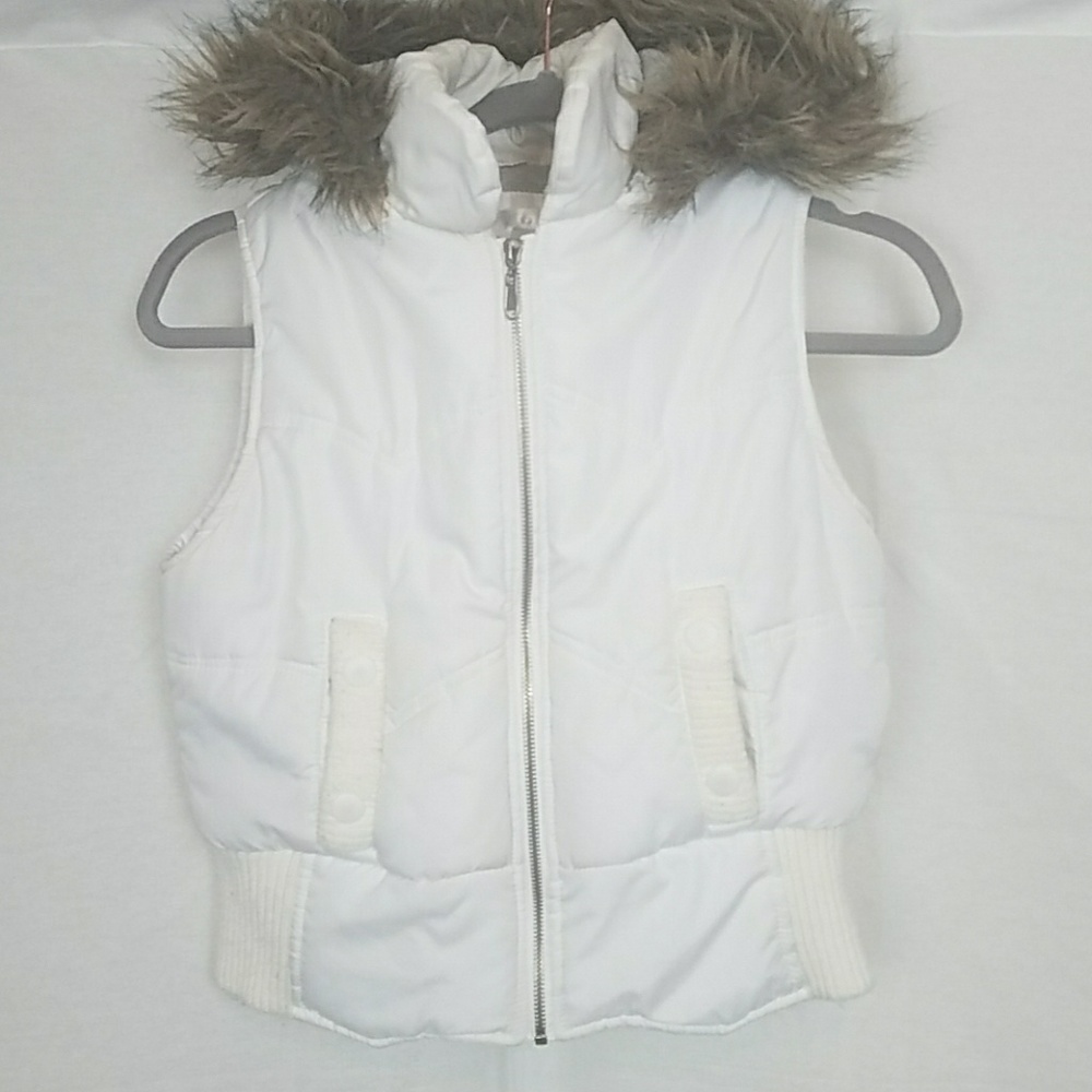 Sleeveless White Vest